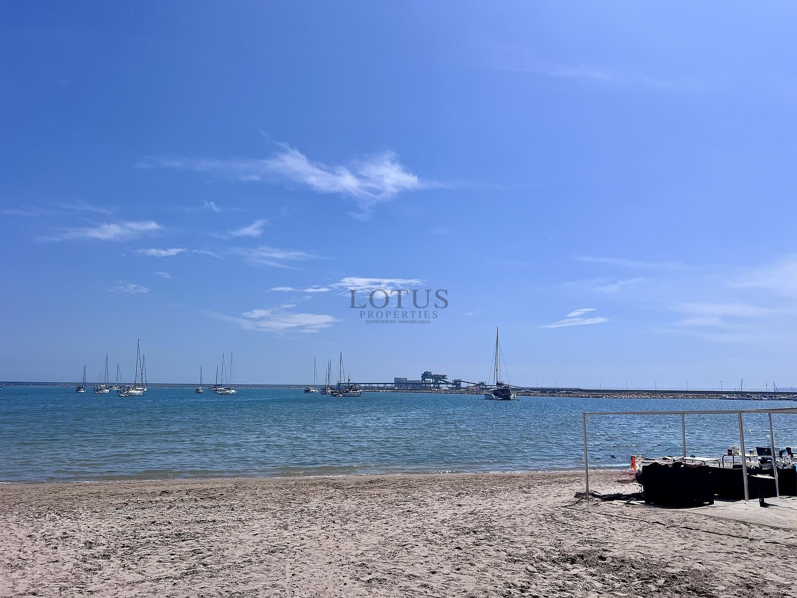 3 sovrum Lägenhet till salu i Torrevieja med pool - 199 990 € (Ref: 9453056)