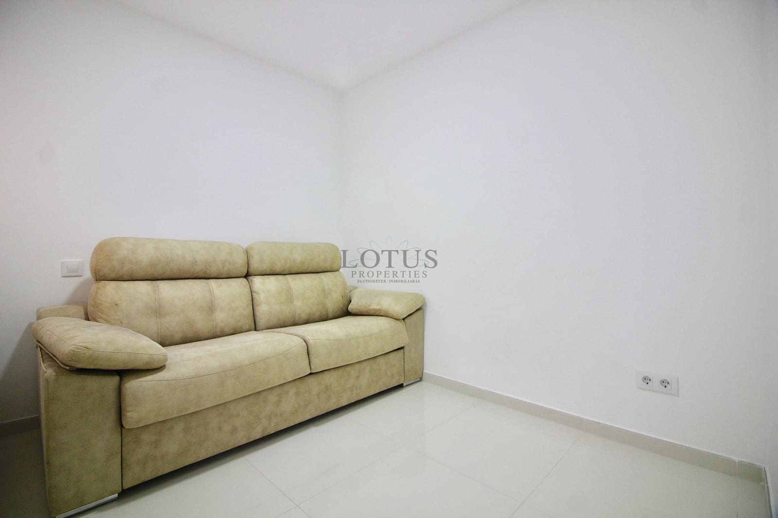 3 soveværelse Lejlighed til salg i Torrevieja med swimmingpool - € 230.000 (Ref: 9471058)