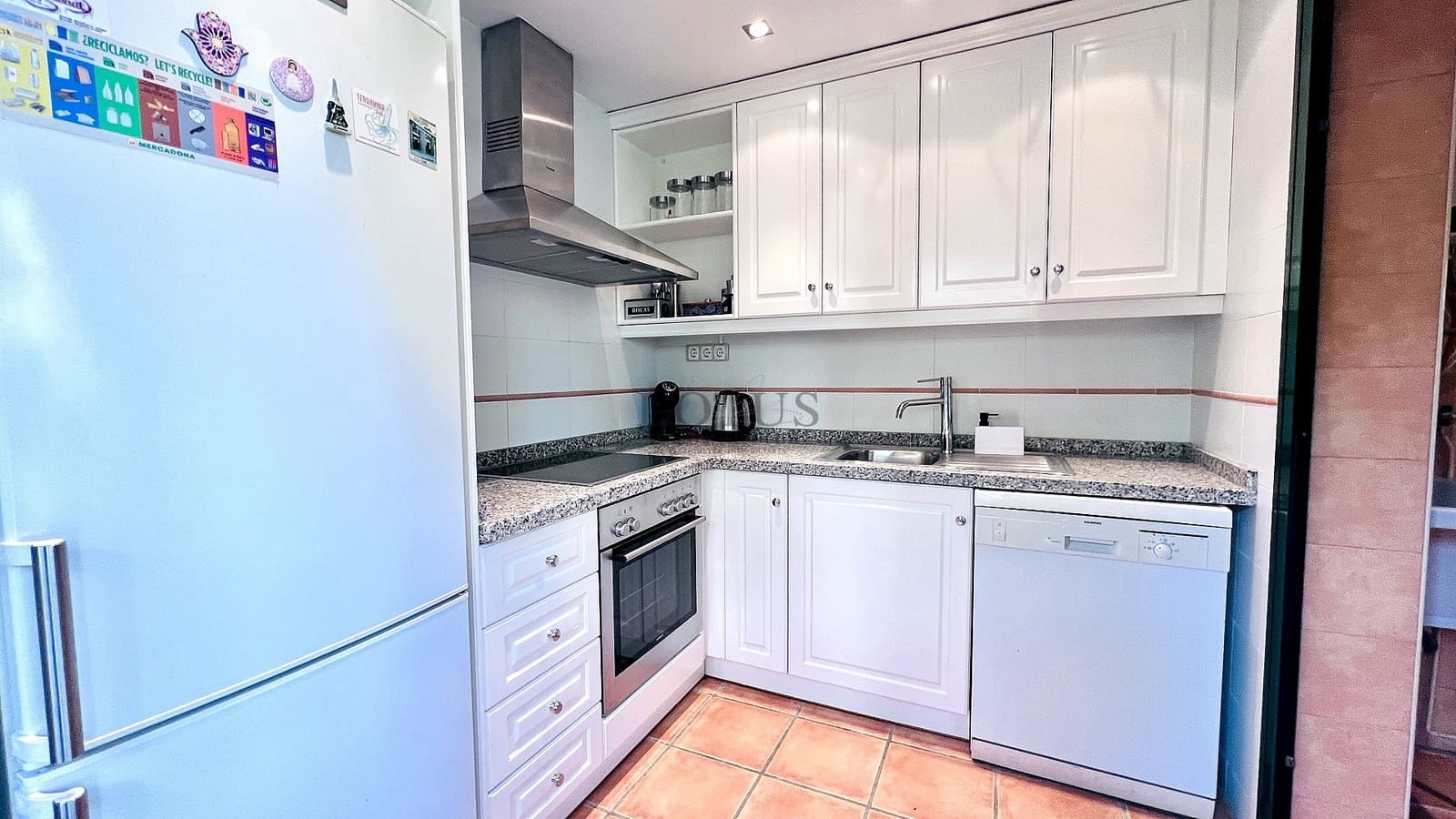 2 bedroom Townhouse for sale in Benidorm with pool - € 310,000 (Ref: 9496702)