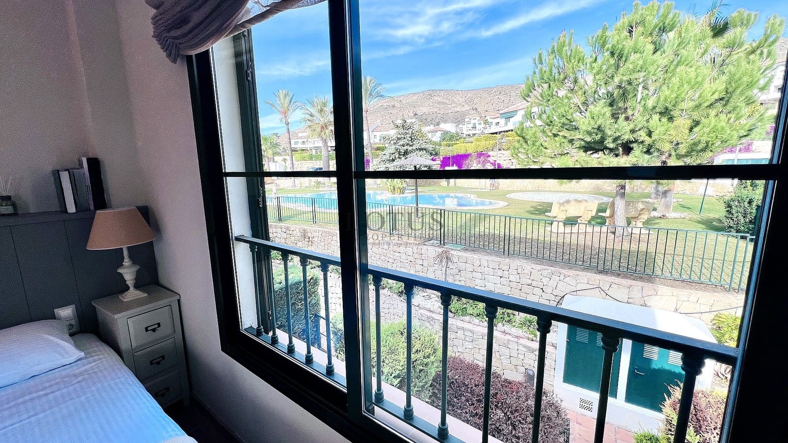 2 bedroom Townhouse for sale in Benidorm with pool - € 310,000 (Ref: 9496702)