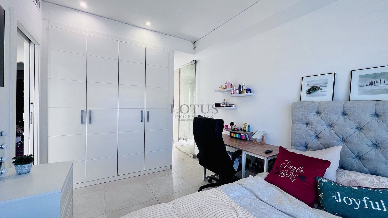 3 sovrum Hus till salu i Orihuela Costa med pool garage - 385 000 € (Ref: 9497936)