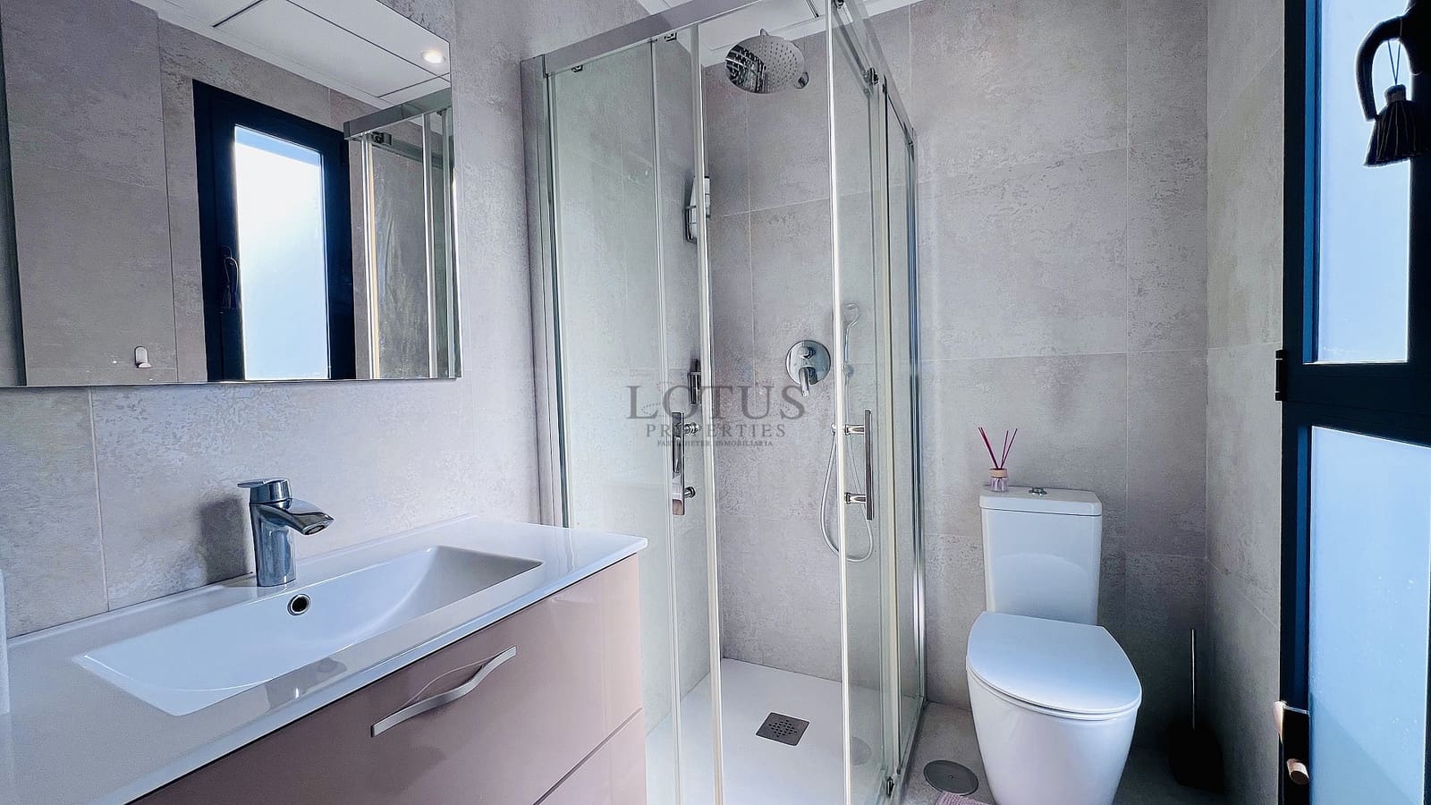 3 sovrum Hus till salu i Orihuela Costa med pool garage - 385 000 € (Ref: 9497936)