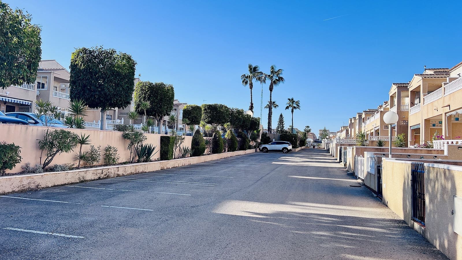 2 bedroom Townhouse for sale in Orihuela Costa with pool - € 179,900 (Ref: 9500628)