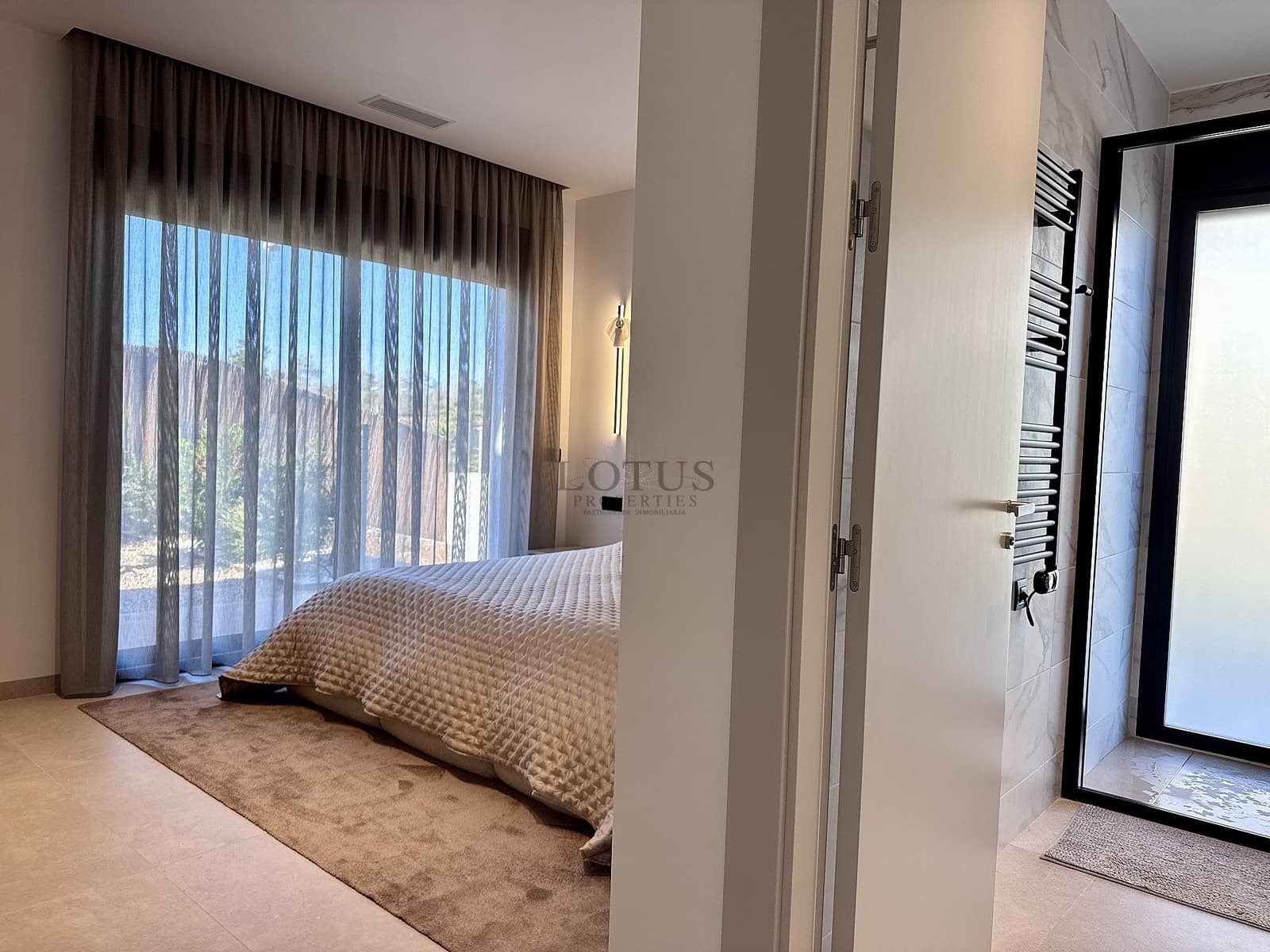 3 chambre Villa/Maison à vendre à Orihuela Costa avec piscine garage - 1 030 000 € (Ref: 9537223)