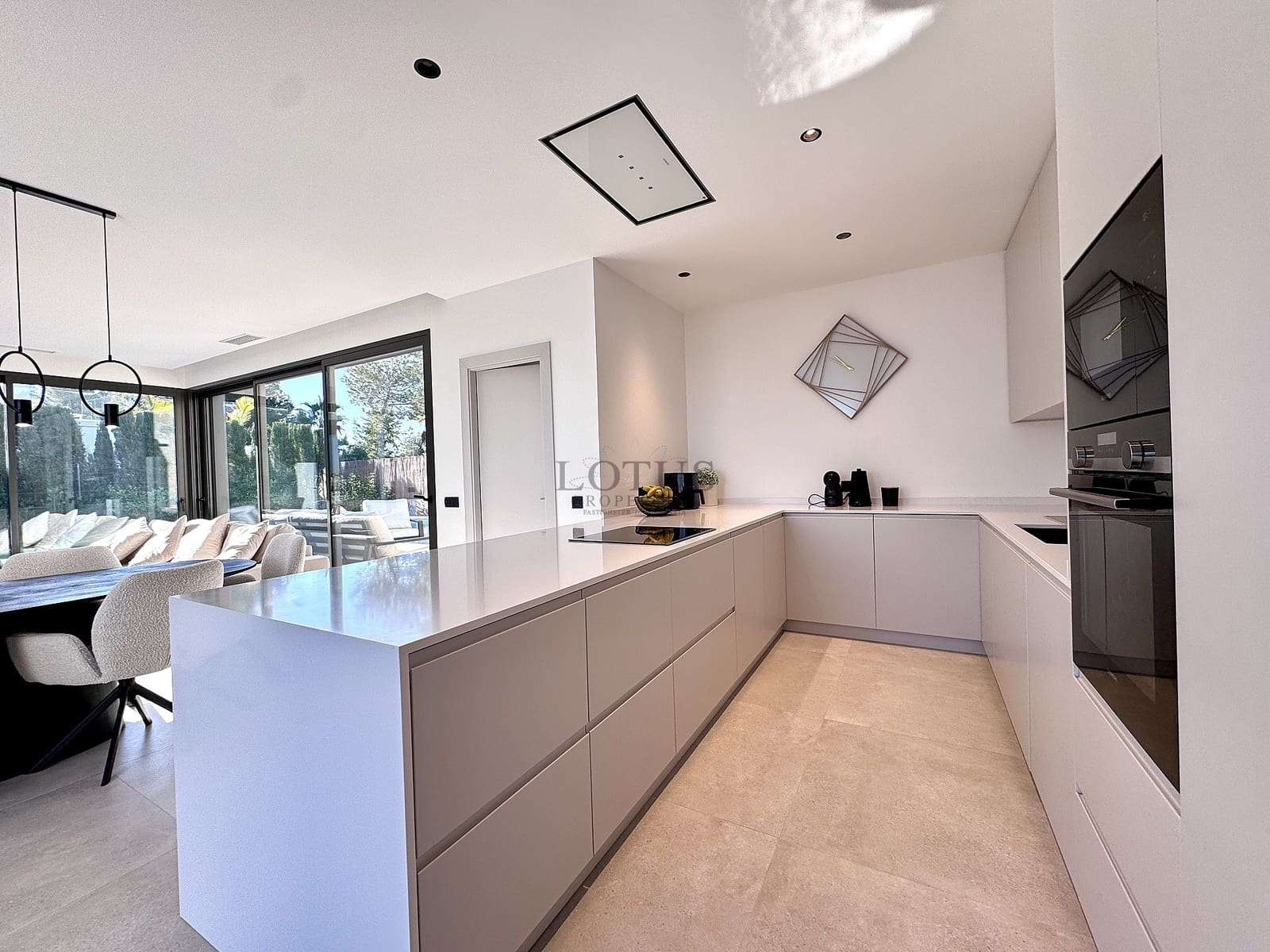 3 chambre Villa/Maison à vendre à Orihuela Costa avec piscine garage - 1 030 000 € (Ref: 9537223)