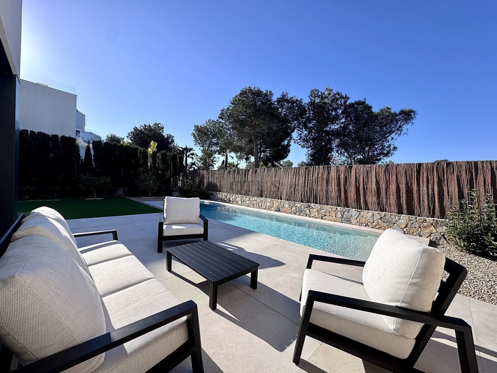 3 chambre Villa/Maison à vendre à Orihuela Costa avec piscine garage - 1 030 000 € (Ref: 9537223)