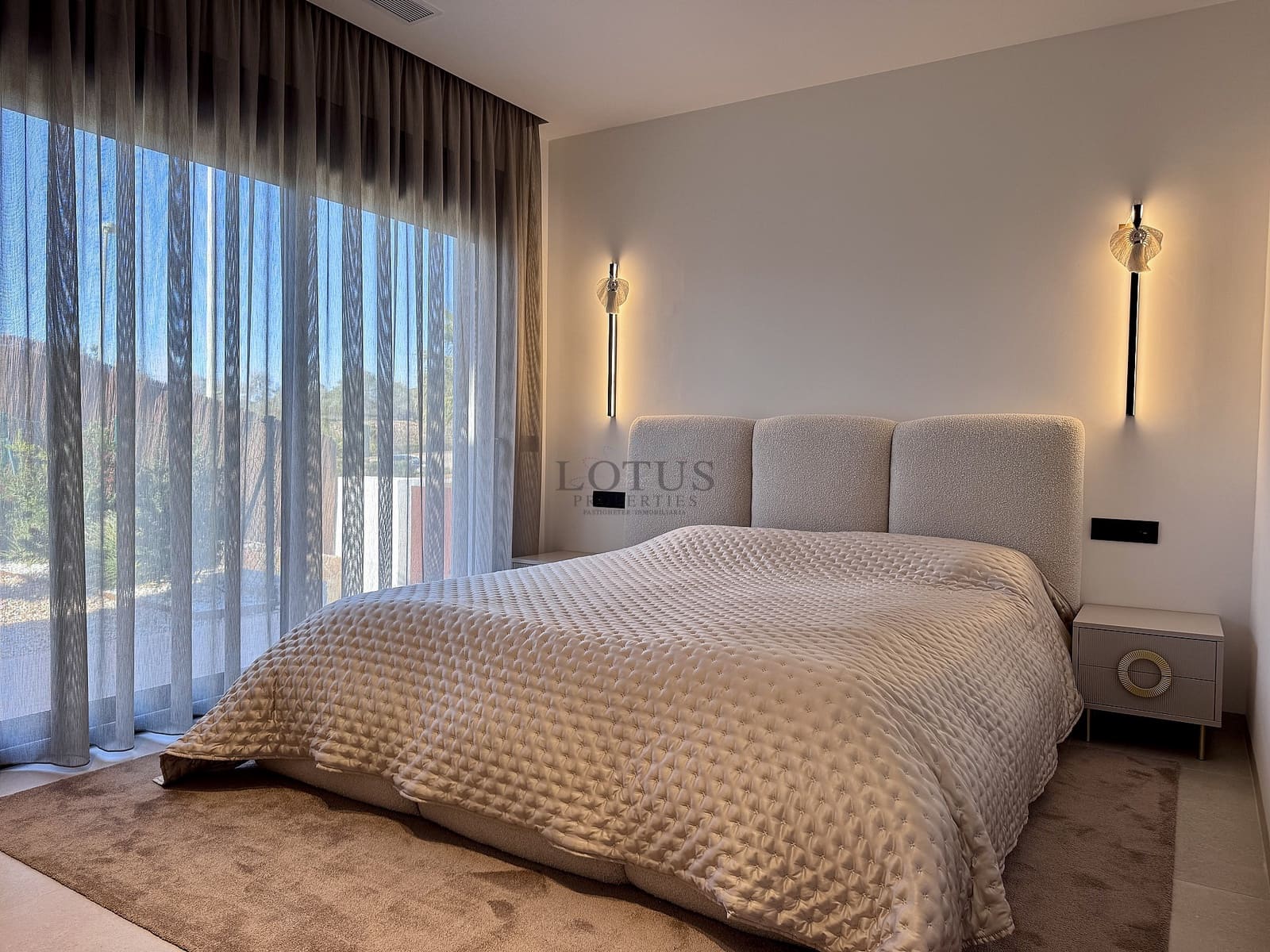 3 chambre Villa/Maison à vendre à Orihuela Costa avec piscine garage - 1 030 000 € (Ref: 9537223)