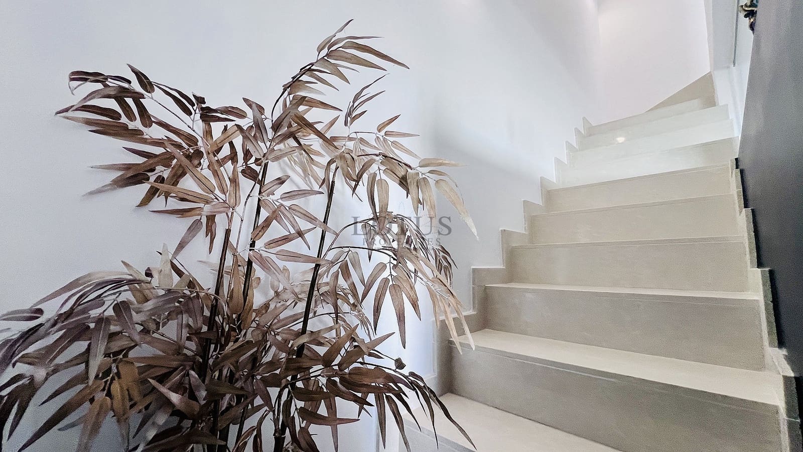 3 soveværelse Byhus til salg i Orihuela Costa med swimmingpool garage - € 359.000 (Ref: 9563990)