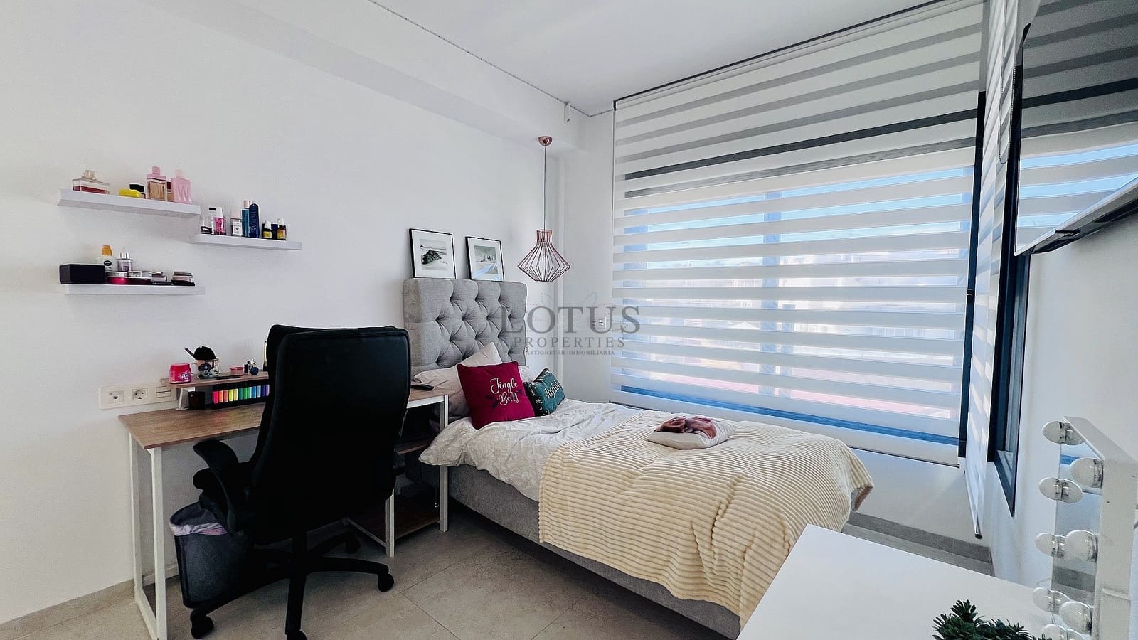 3 soveværelse Byhus til salg i Orihuela Costa med swimmingpool garage - € 359.000 (Ref: 9563990)