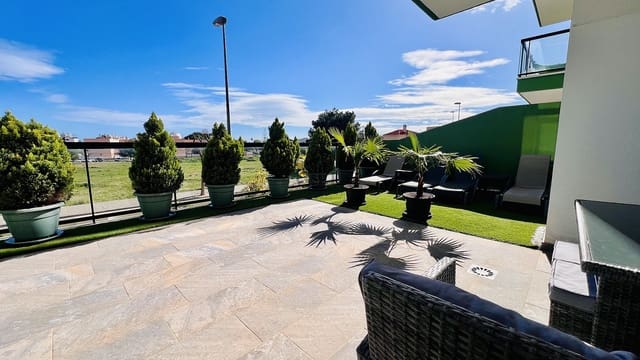 Apartamento de 2 habitaciones en Mil Palmeras, Pilar de la Horadada en venta con piscina - 275.000 € (Ref: 9578249)