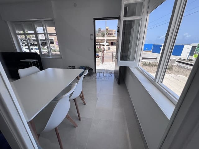 Chalet de 3 habitaciones en Los Europeos, Torrevieja en venta con piscina garaje - 765.000 € (Ref: 9579184)