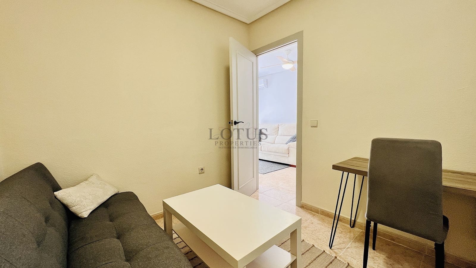 2 quarto Apartamento para venda em Torrevieja com piscina - 122 900 € (Ref: 9580423)