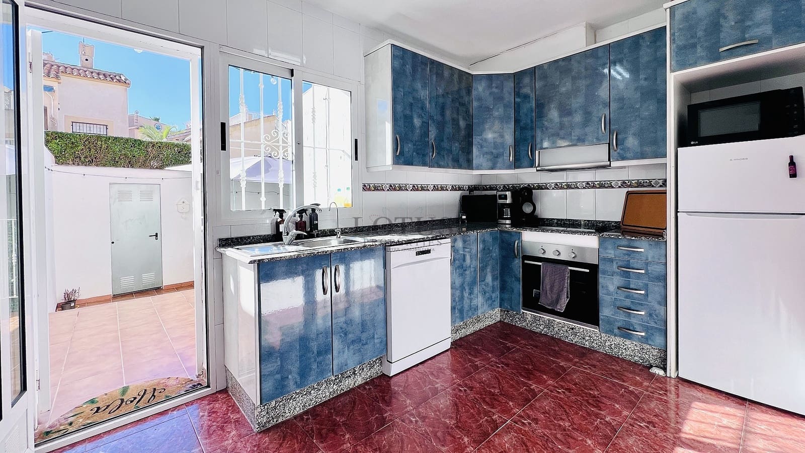 3 soveværelse Byhus til salg i Orihuela Costa med swimmingpool garage - € 229.900 (Ref: 9592220)