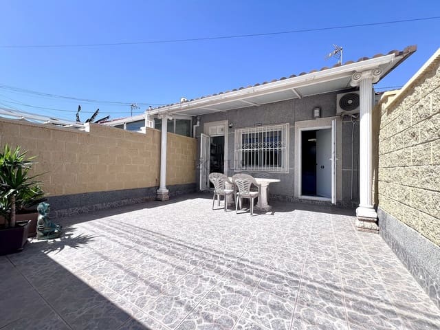 2 chambre Maison de Ville à vendre à El Chaparral - La Siesta - La Torreta, Torrevieja avec piscine - 135 000 € (Ref: 9592224)