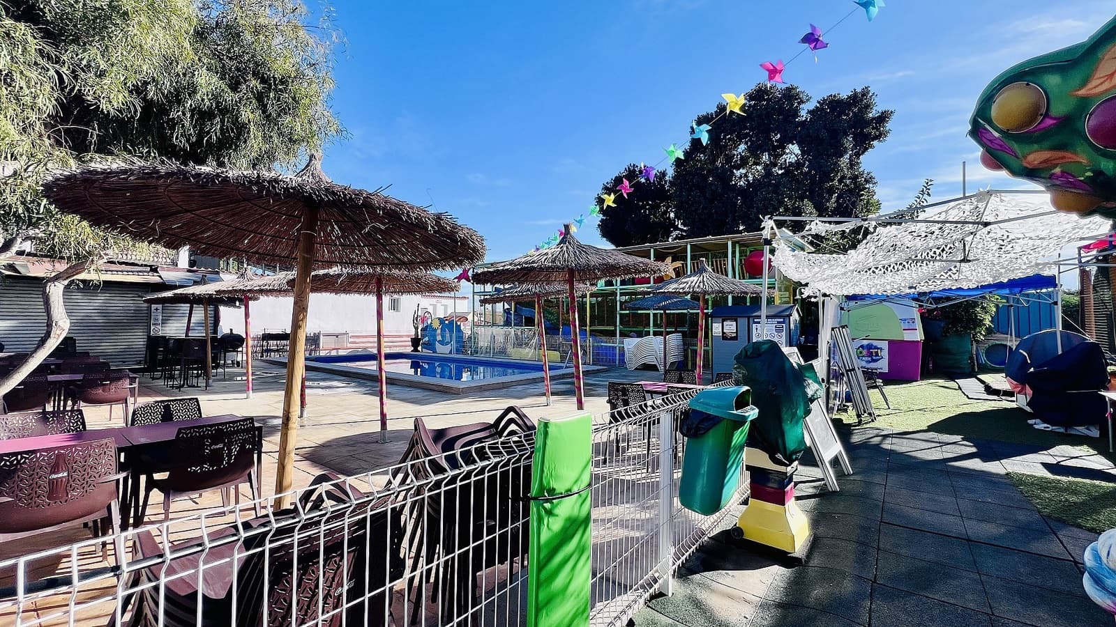 1 sovrum Lägenhet till salu i Torrevieja med pool - 162 000 € (Ref: 9603475)