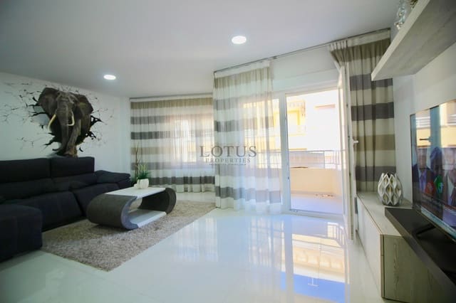 Apartamento de 3 habitaciones en Las Piscinas Naturales, Torrevieja en venta con piscina - 199.000 € (Ref: 9606617)