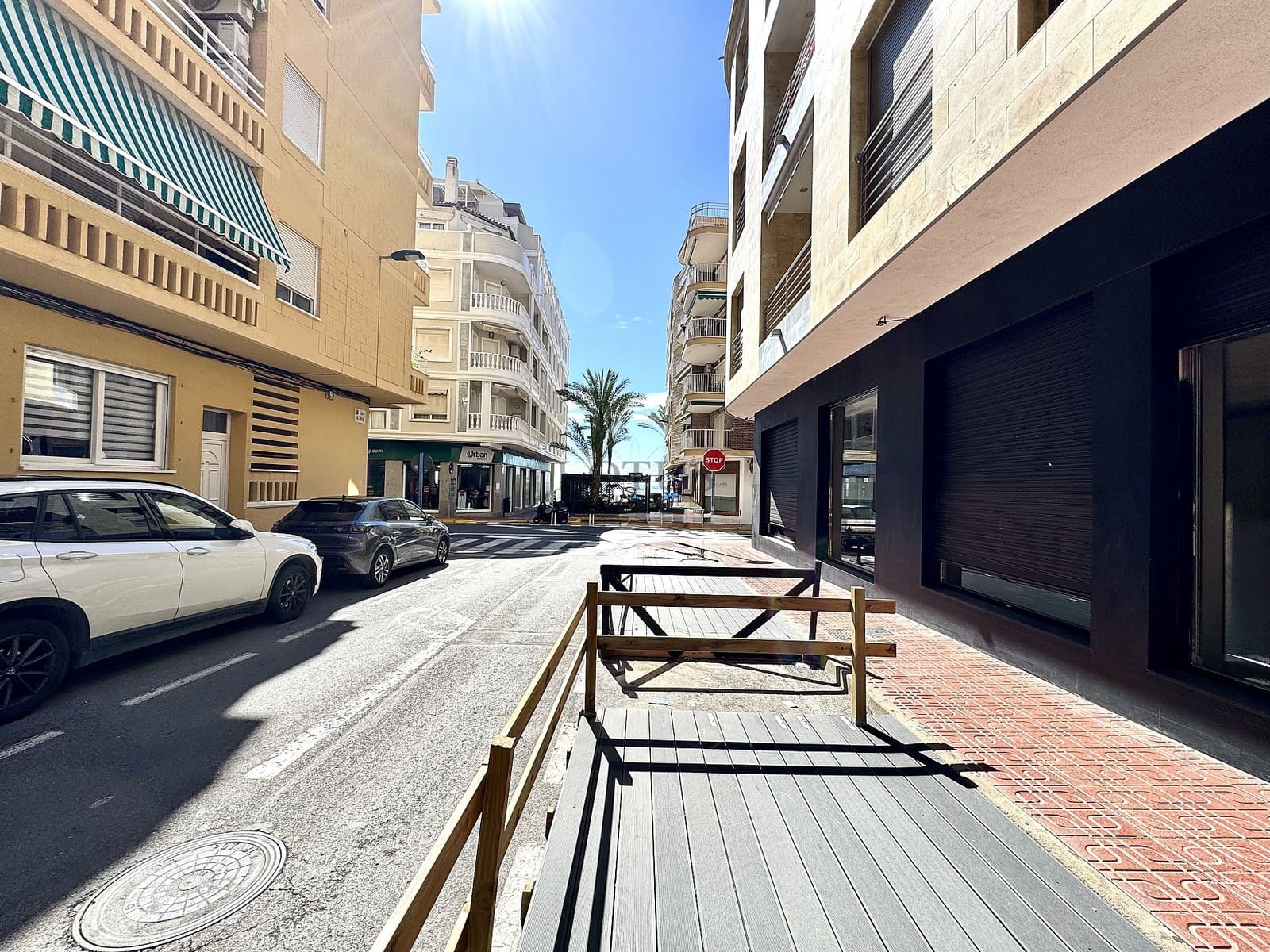 Apartamento de 3 habitaciones en Torrevieja en venta con piscina - 199.000 € (Ref: 9606617)