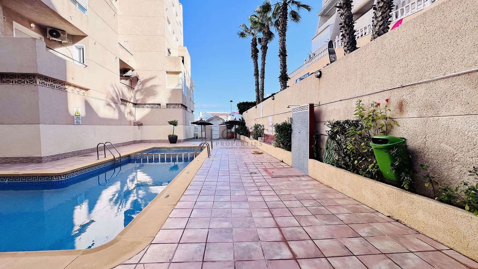 2 Zimmer Apartment zu verkaufen in Torrevieja mit Pool - 169.900 € (Ref: 9641066)