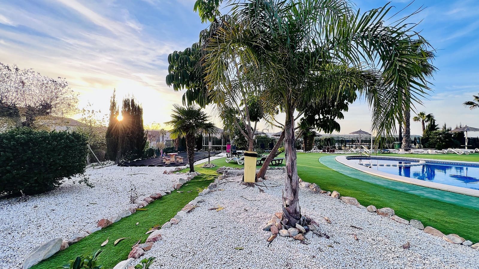 2 quarto Bungalow para venda em Orihuela Costa com piscina - 145 000 € (Ref: 9676661)