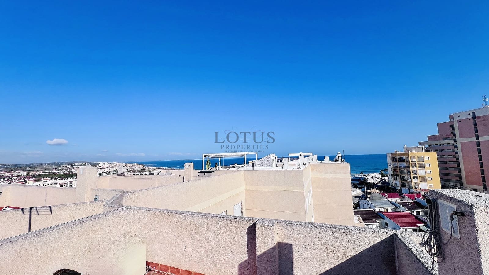 2 soveværelse Lejlighed til salg i Torrevieja med swimmingpool - € 169.900 (Ref: 9707969)