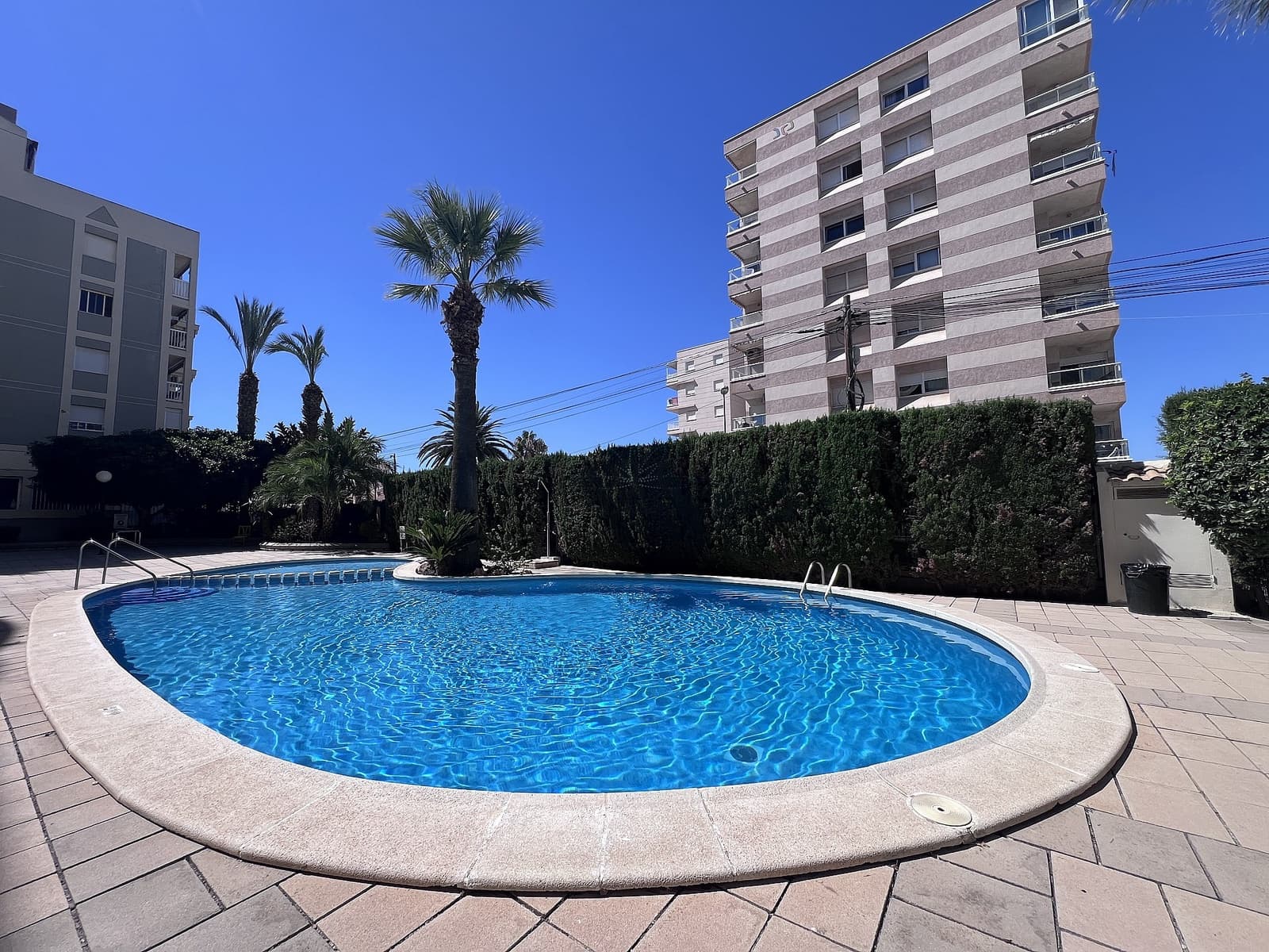 1 soveværelse Lejlighed til salg i Torrevieja med swimmingpool - € 162.000 (Ref: 9707970)