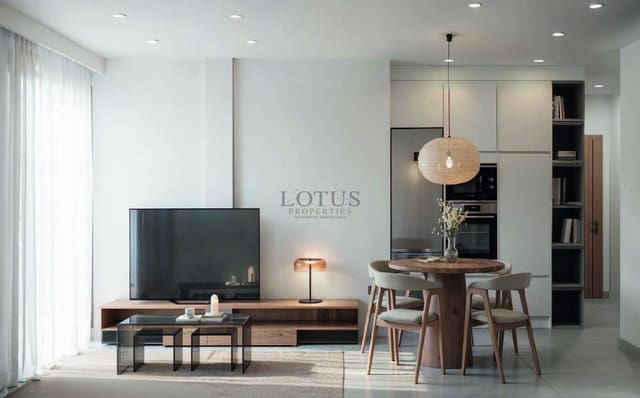 2 bedroom Apartment for sale in Las Piscinas Naturales, Torrevieja with pool - € 268,000 (Ref: 9725144)