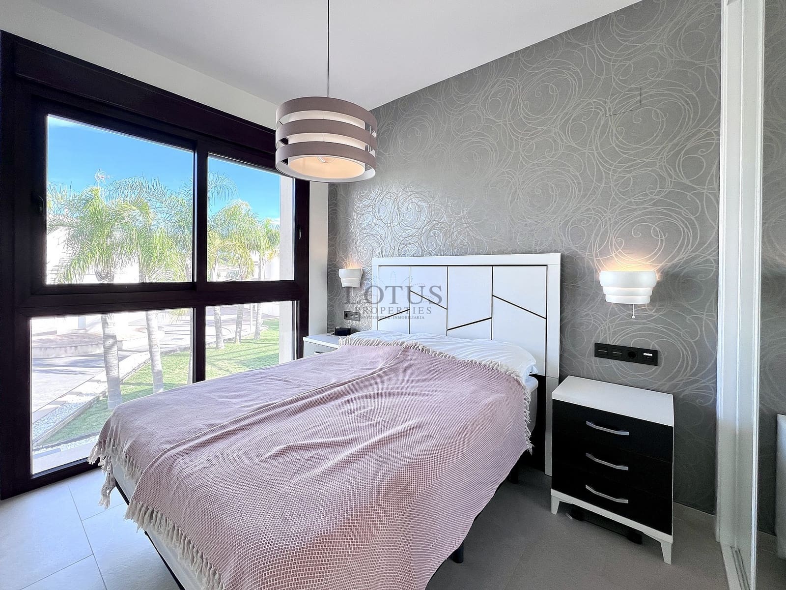 3 quarto Bungalow para venda em Torrevieja com piscina garagem - 315 000 € (Ref: 9762390)