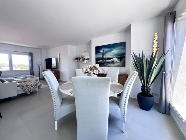 4 makuuhuone Kattohuoneisto myytävänä paikassa Punta Prima, Torrevieja mukana uima-altaan 
autotalli - 1 190 000 € (Ref: 9762393)