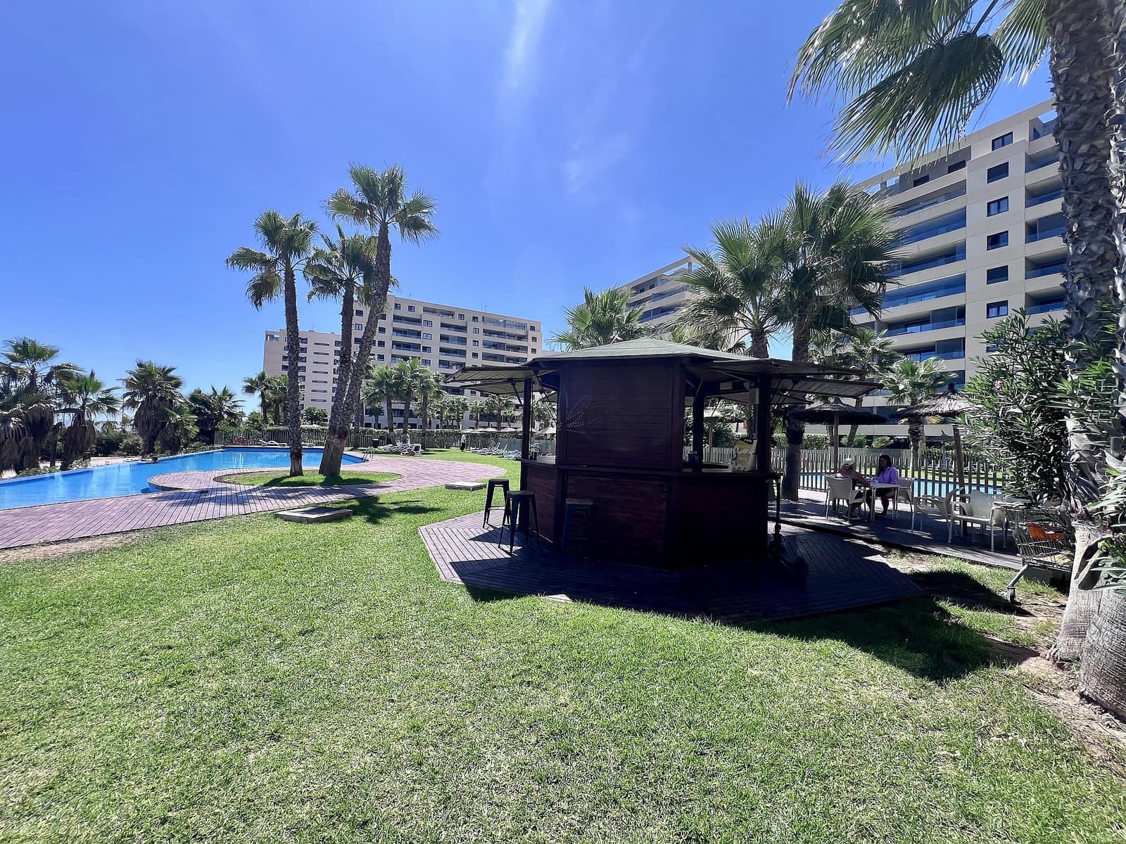 4 slaapkamer Penthouse te koop in Torrevieja met zwembad garage - € 1.190.000 (Ref: 9762393)