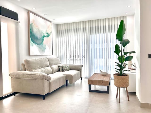 3 sypialnia Willa na sprzedaż w Benijófar z basenem garażem - 465 000 € (Ref: 9772604)