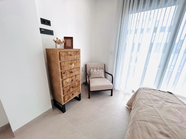 3 sypialnia Willa na sprzedaż w Benijófar z basenem garażem - 465 000 € (Ref: 9772604)