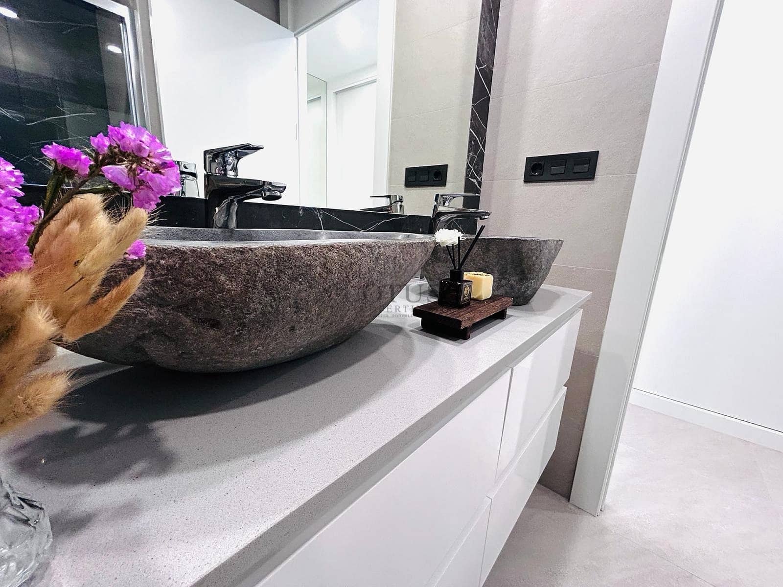 3 sypialnia Willa na sprzedaż w Benijofar z basenem garażem - 465 000 € (Ref: 9772604)