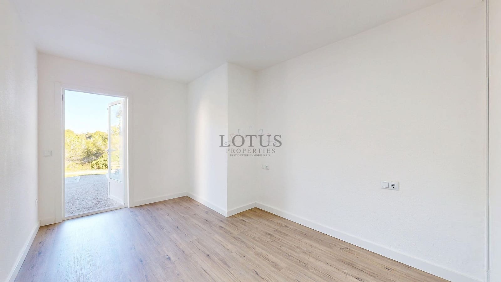 2 soveværelse Bungalow til salg i Orihuela Costa med swimmingpool - € 225.000 (Ref: 9781399)