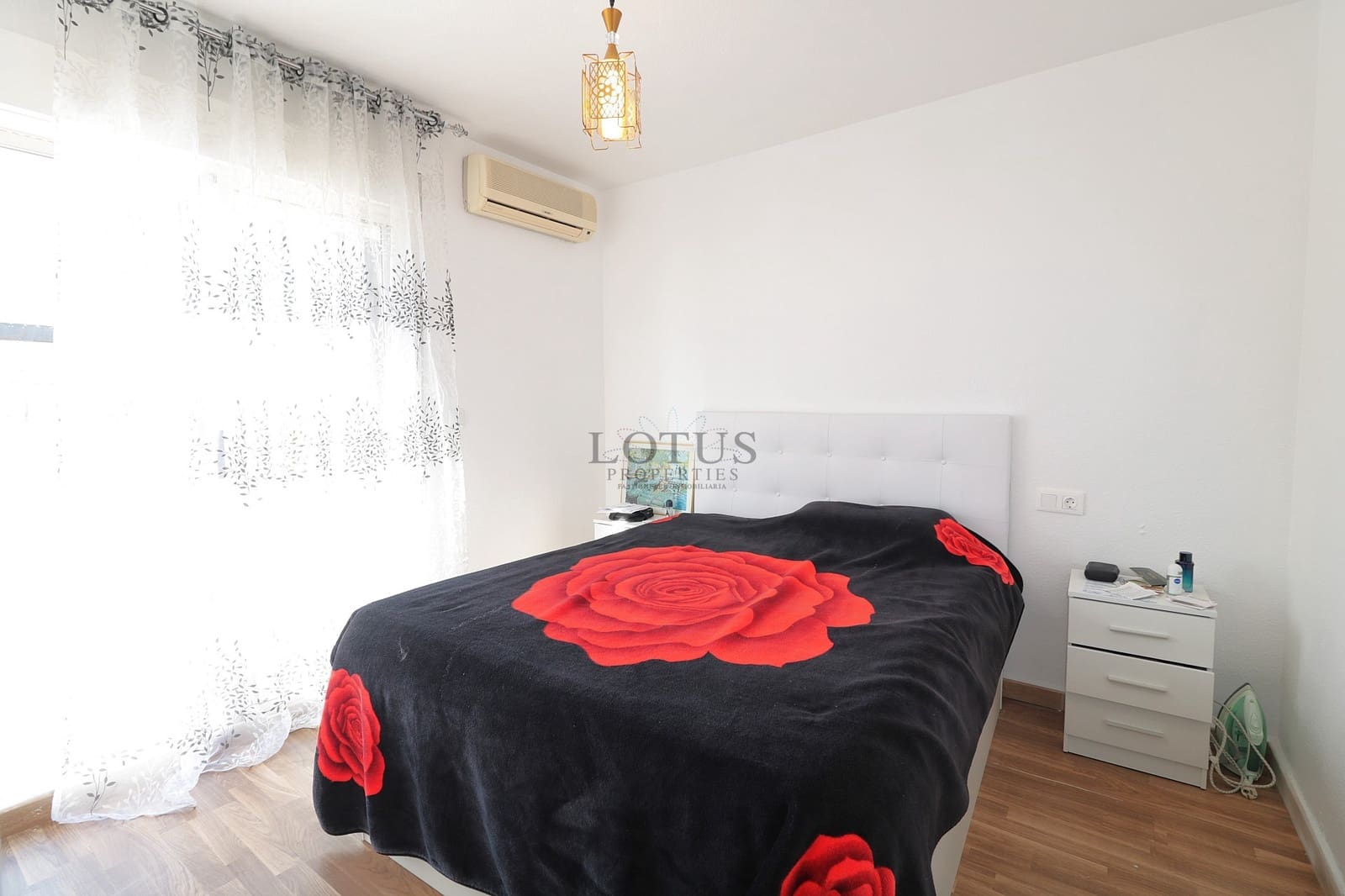 3 quarto Casa em Banda para venda em Torrevieja com piscina - 228 000 € (Ref: 9781400)