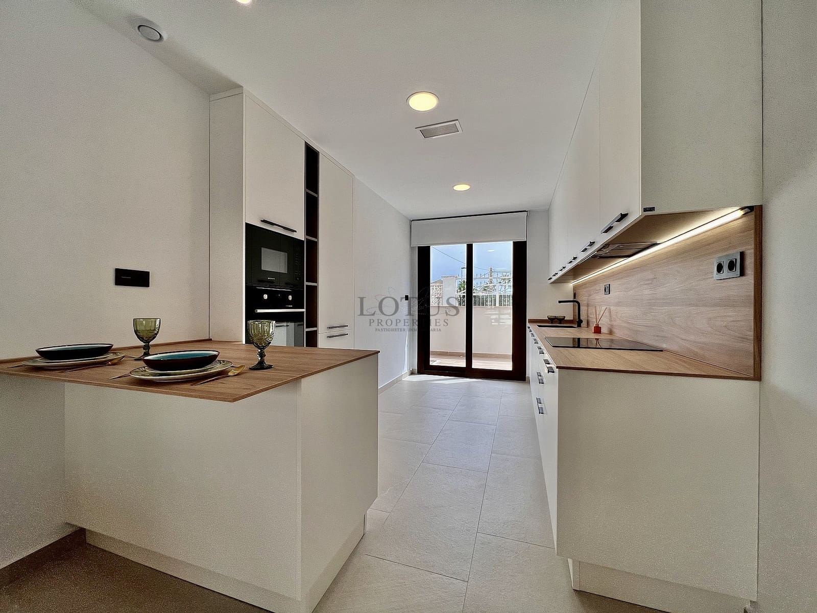 3 Zimmer Bungalow zu verkaufen in Torrevieja mit Pool - 285.000 € (Ref: 9800263)