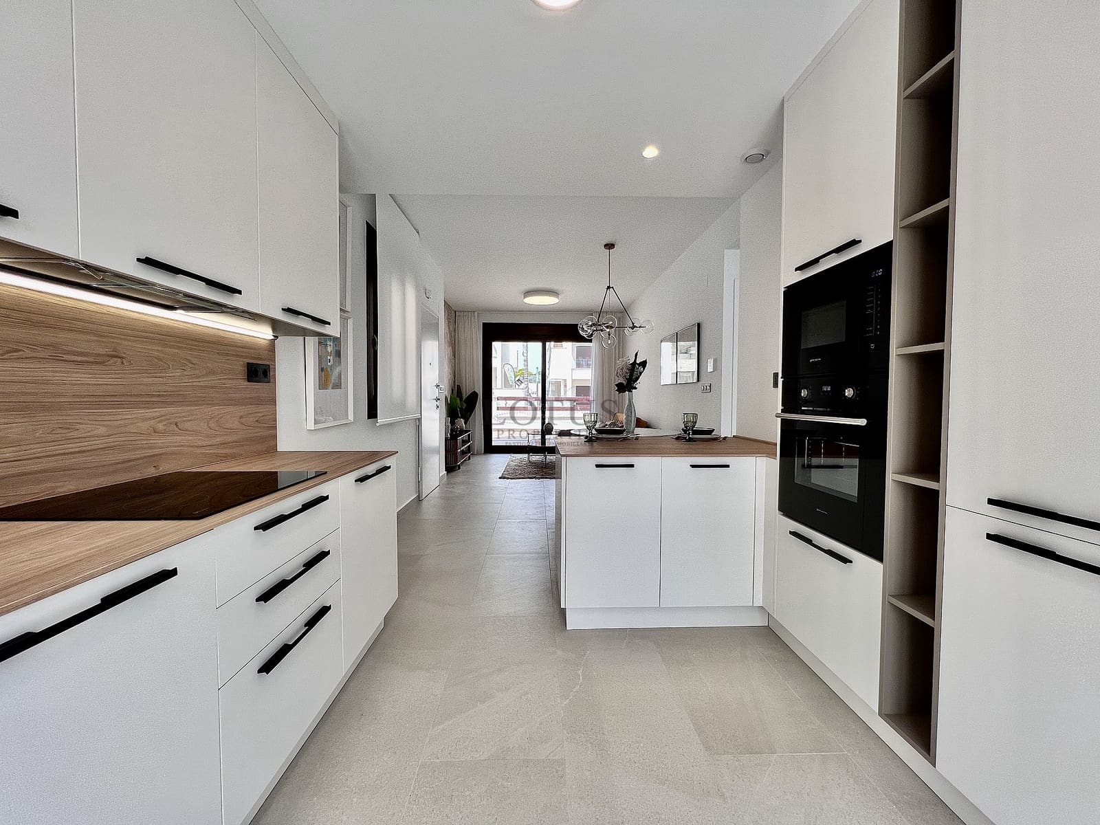 3 Zimmer Bungalow zu verkaufen in Torrevieja mit Pool - 285.000 € (Ref: 9800263)