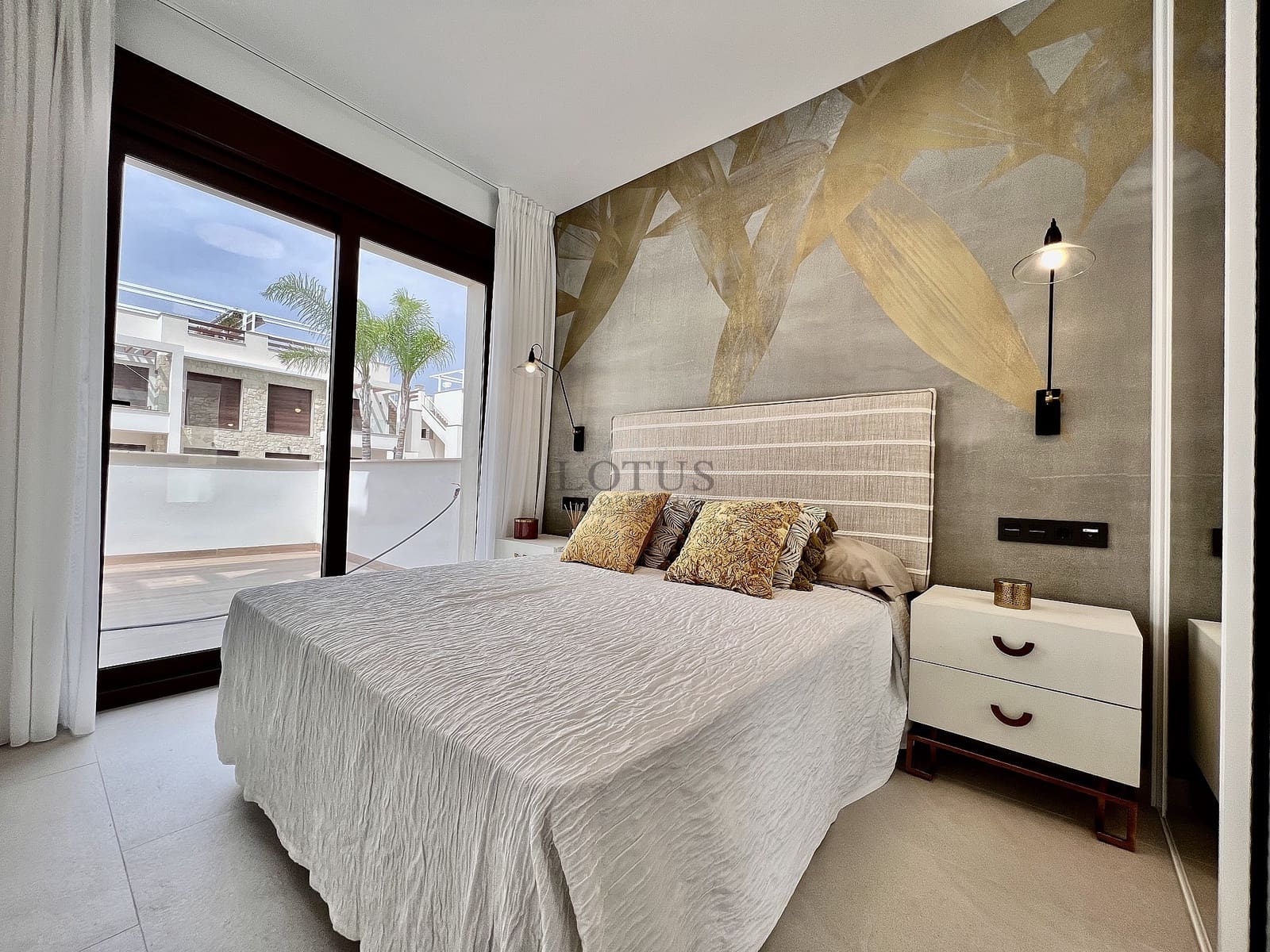 3 Zimmer Bungalow zu verkaufen in Torrevieja mit Pool - 285.000 € (Ref: 9800263)