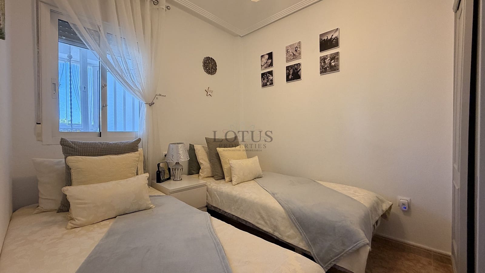 2 sovrum Takvåning till salu i Orihuela Costa med pool - 179 995 € (Ref: 9816402)