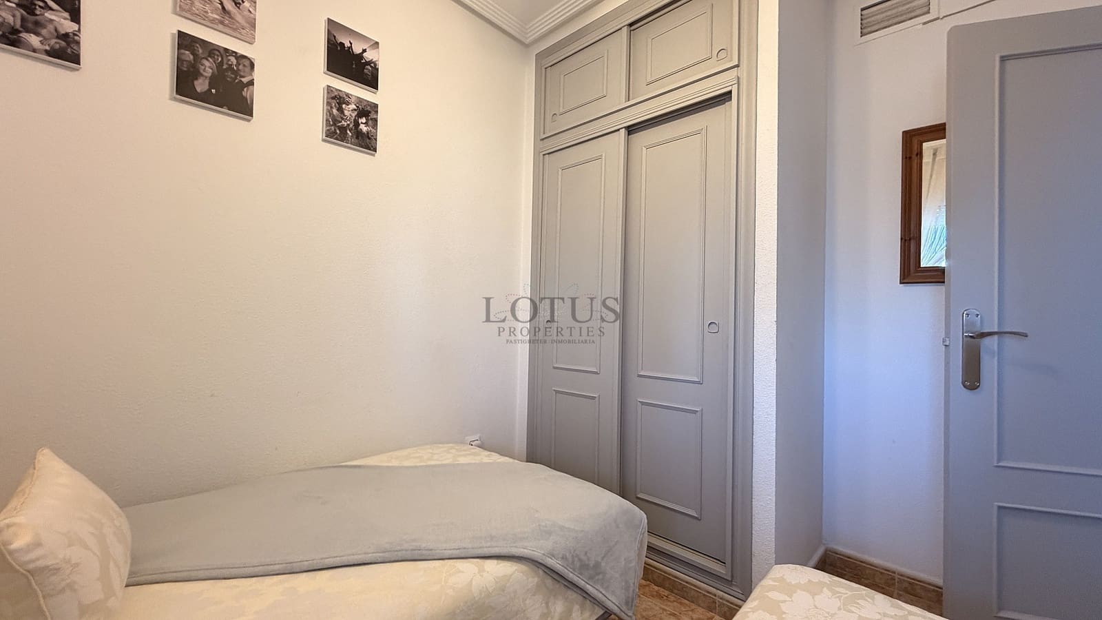 2 sovrum Takvåning till salu i Orihuela Costa med pool - 179 995 € (Ref: 9816402)