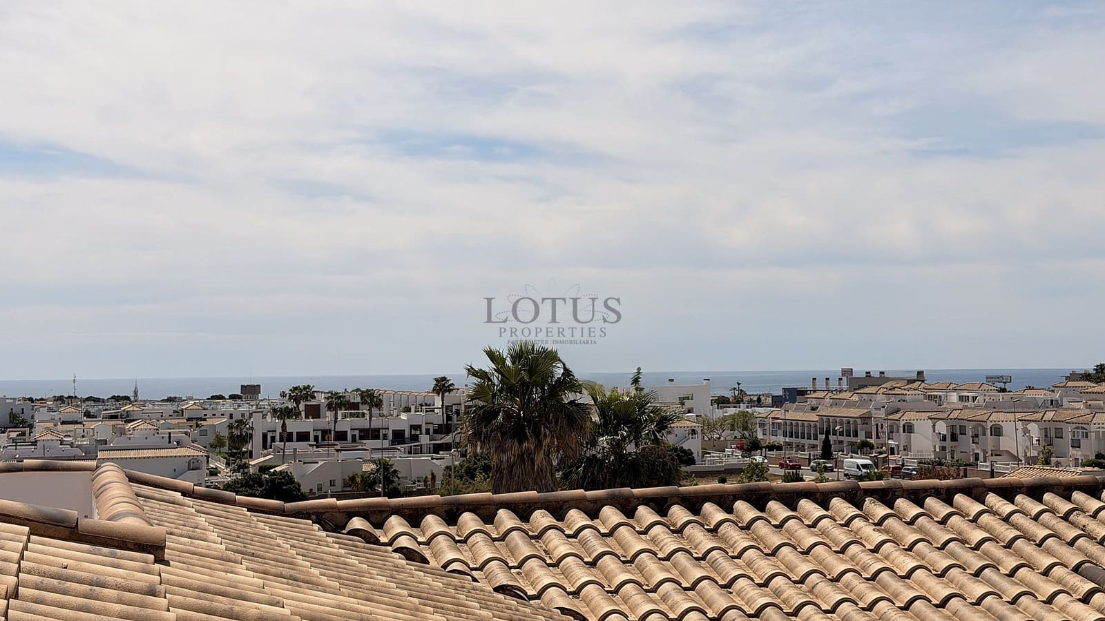2 sovrum Takvåning till salu i Orihuela Costa med pool - 179 995 € (Ref: 9816402)