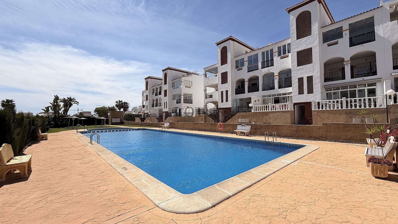 2 sovrum Takvåning till salu i Orihuela Costa med pool - 179 995 € (Ref: 9816402)