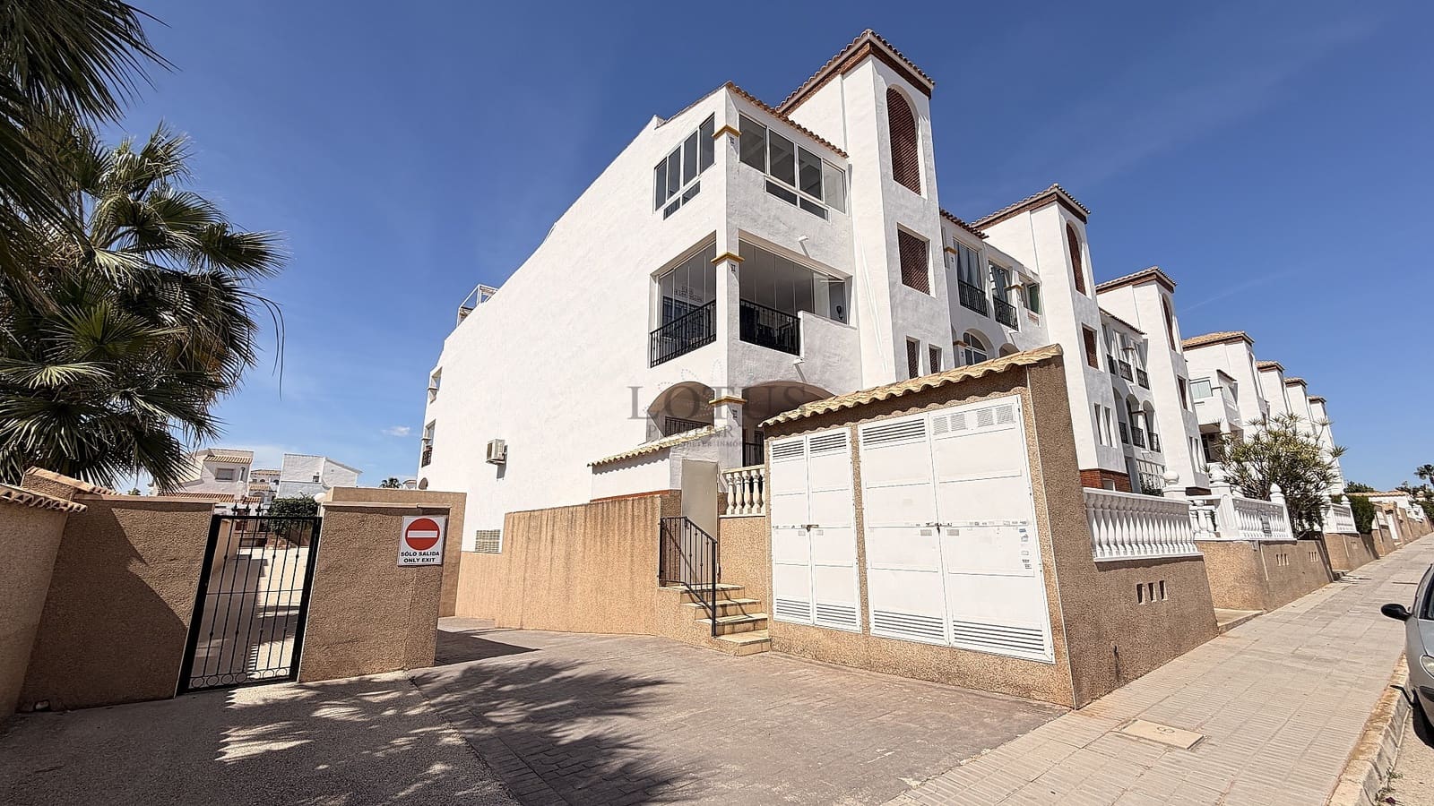2 sovrum Takvåning till salu i Orihuela Costa med pool - 179 995 € (Ref: 9816402)