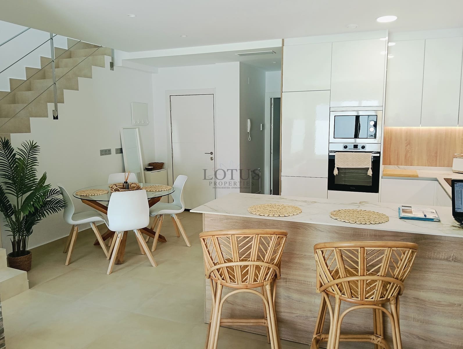 3 bedroom Villa for sale in San Fulgencio with pool - € 365,000 (Ref: 9848913)