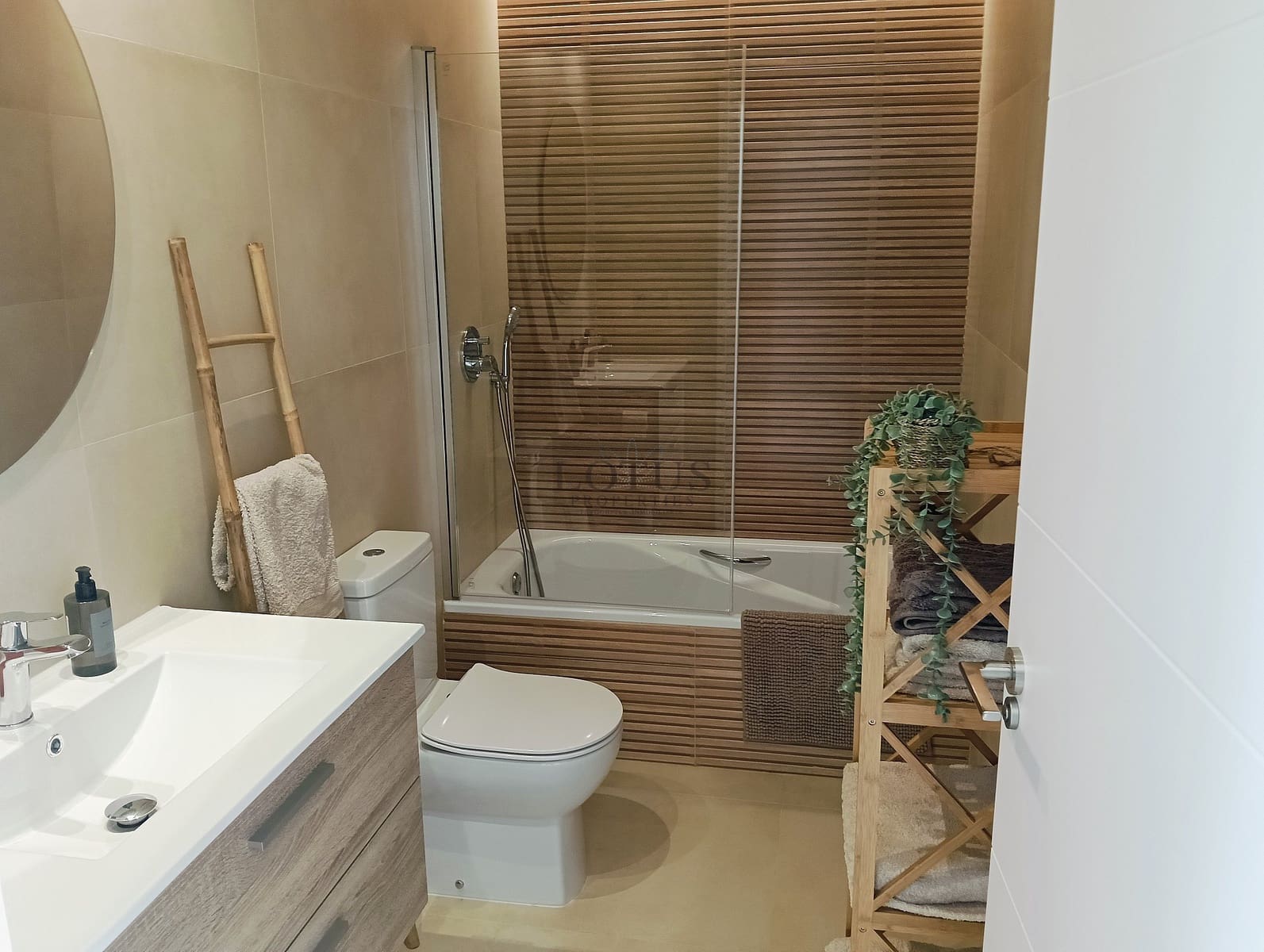 3 bedroom Villa for sale in San Fulgencio with pool - € 365,000 (Ref: 9848913)