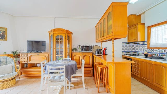 2 chambre Appartement à vendre à Punta Prima, Torrevieja avec piscine - 170 000 € (Ref: 9854625)