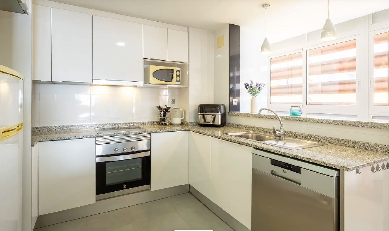 3 chambre Appartement à vendre à Torrevieja avec piscine - 199 900 € (Ref: 9858279)