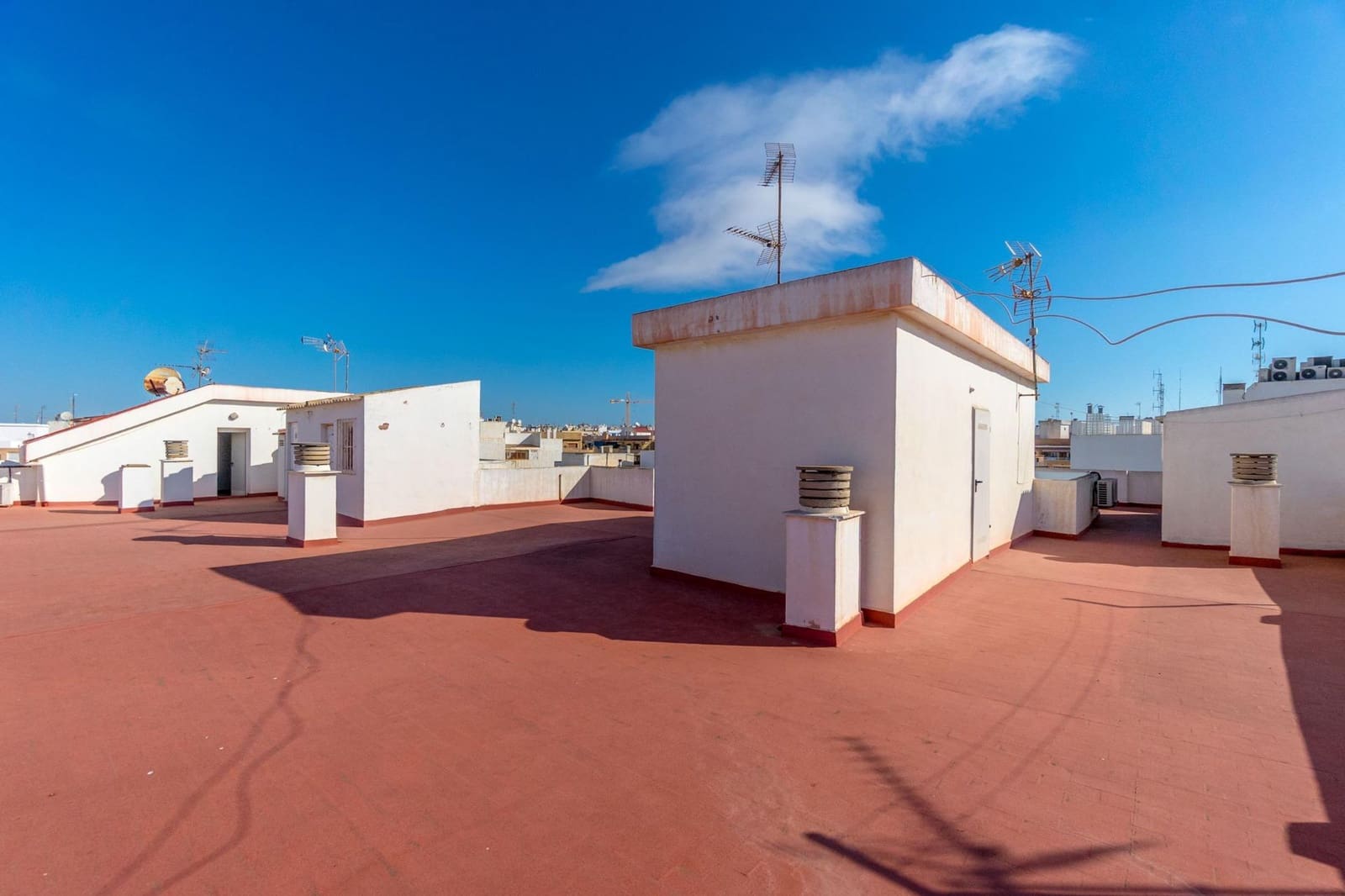3 sovrum Lägenhet till salu i Torrevieja med pool - 210 000 € (Ref: 9861112)