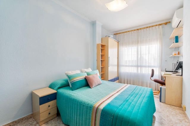 3 sovrum Lägenhet till salu i Puerto Deportivo, Torrevieja med pool - 210 000 € (Ref: 9861112)