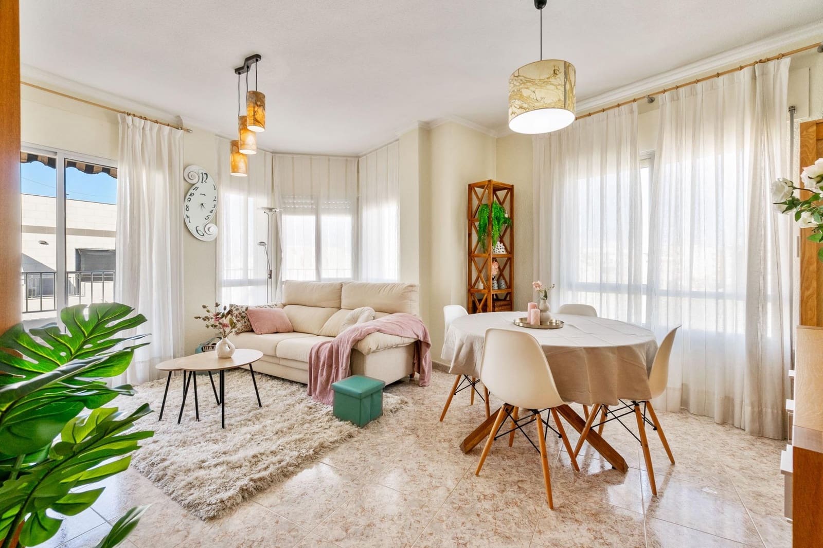 3 sovrum Lägenhet till salu i Torrevieja med pool - 210 000 € (Ref: 9861112)