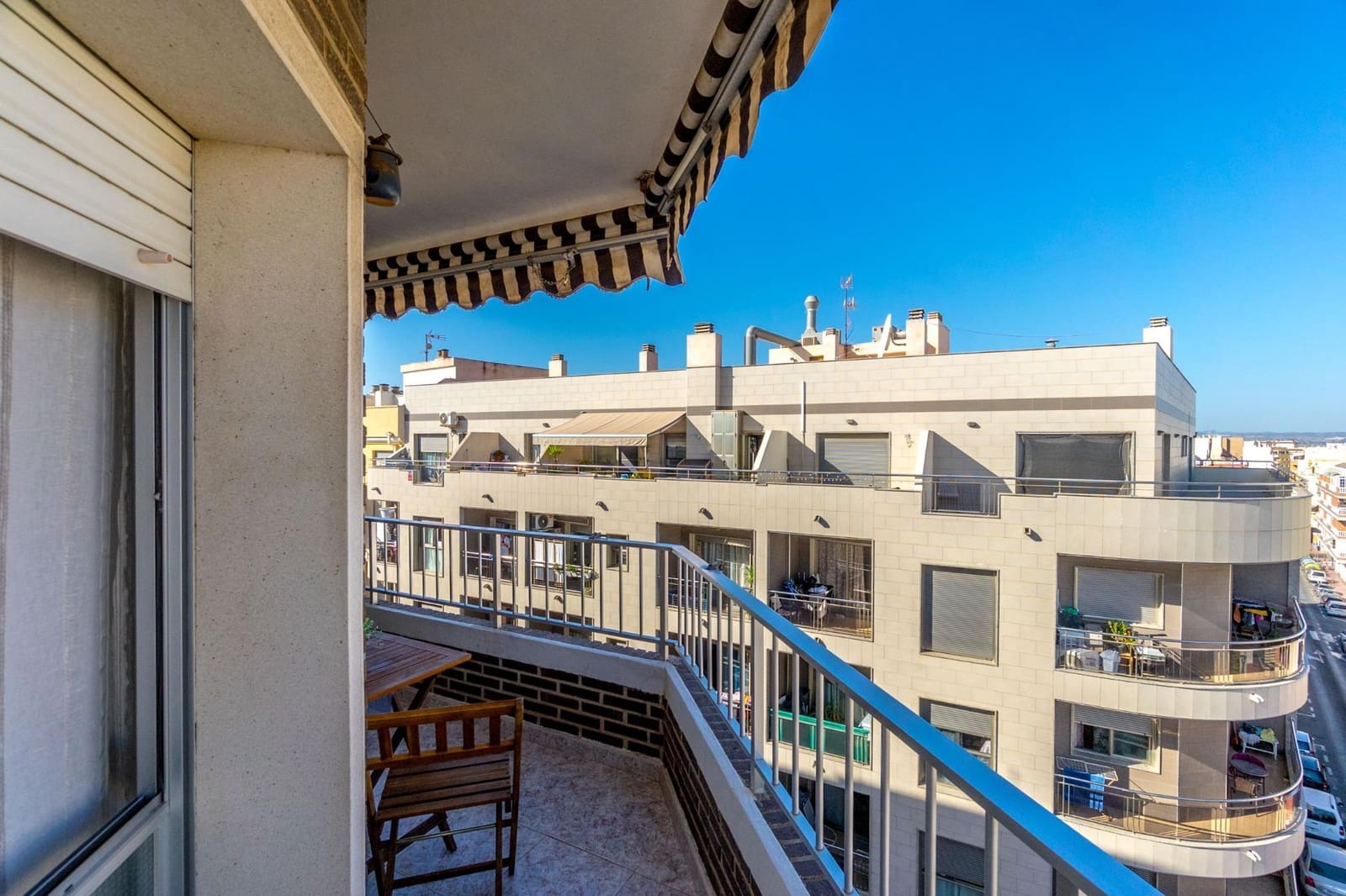 3 sovrum Lägenhet till salu i Torrevieja med pool - 210 000 € (Ref: 9861112)